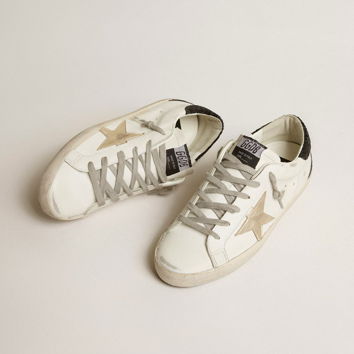 gold star and black glitter heel tab